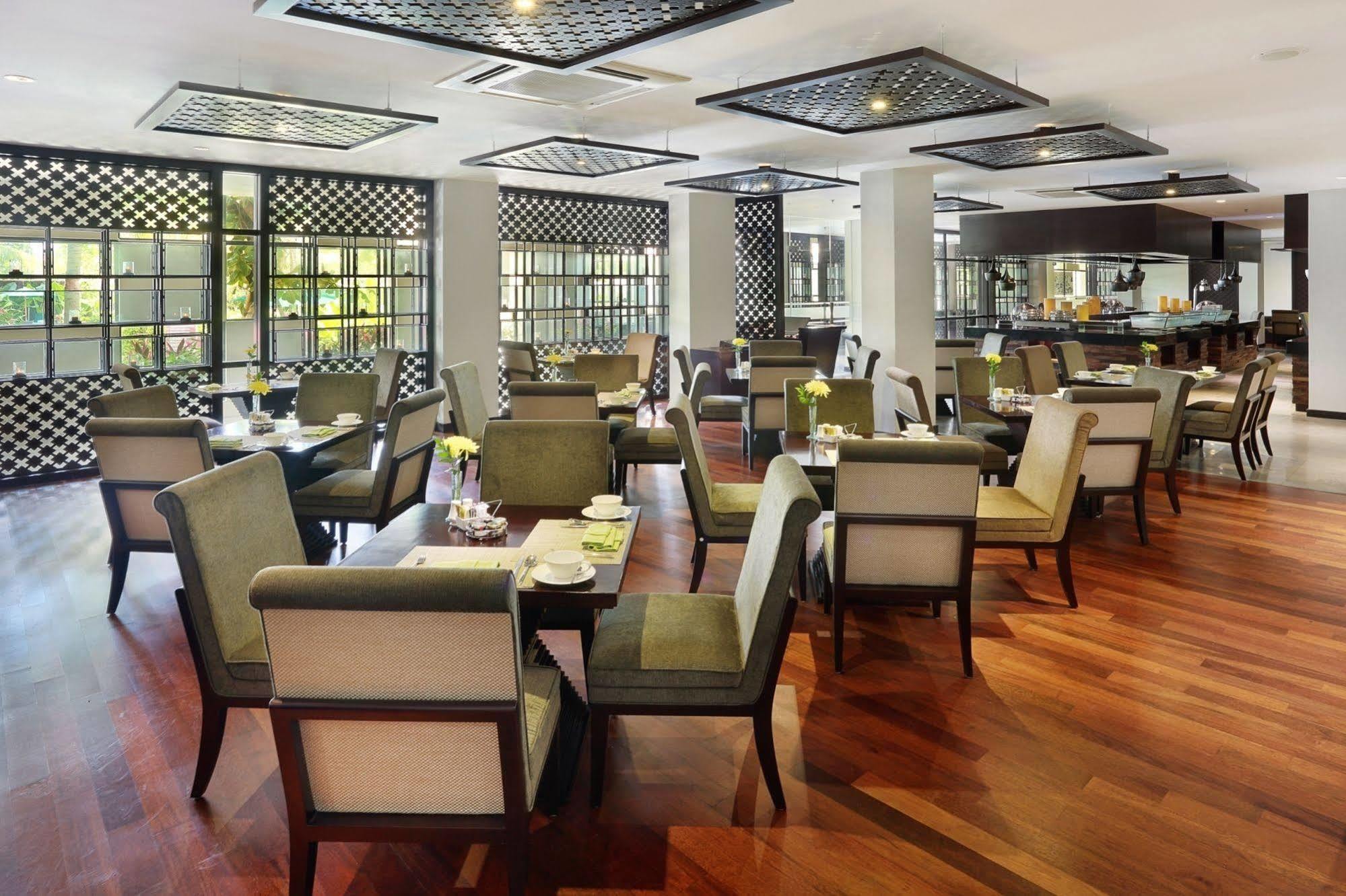 Hotel Bali Nusa Dua 5*