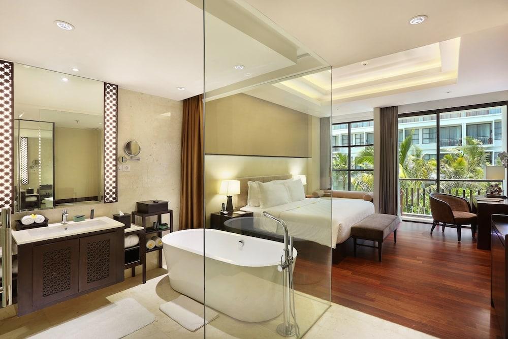 Bali Nusa Dua Hotel 5*